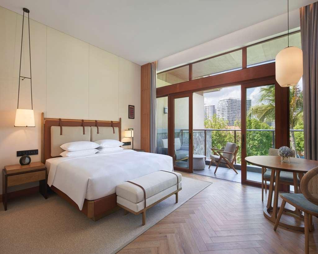 Grand Hyatt Shenzhou Peninsula Hotel Уанинг Стая снимка
