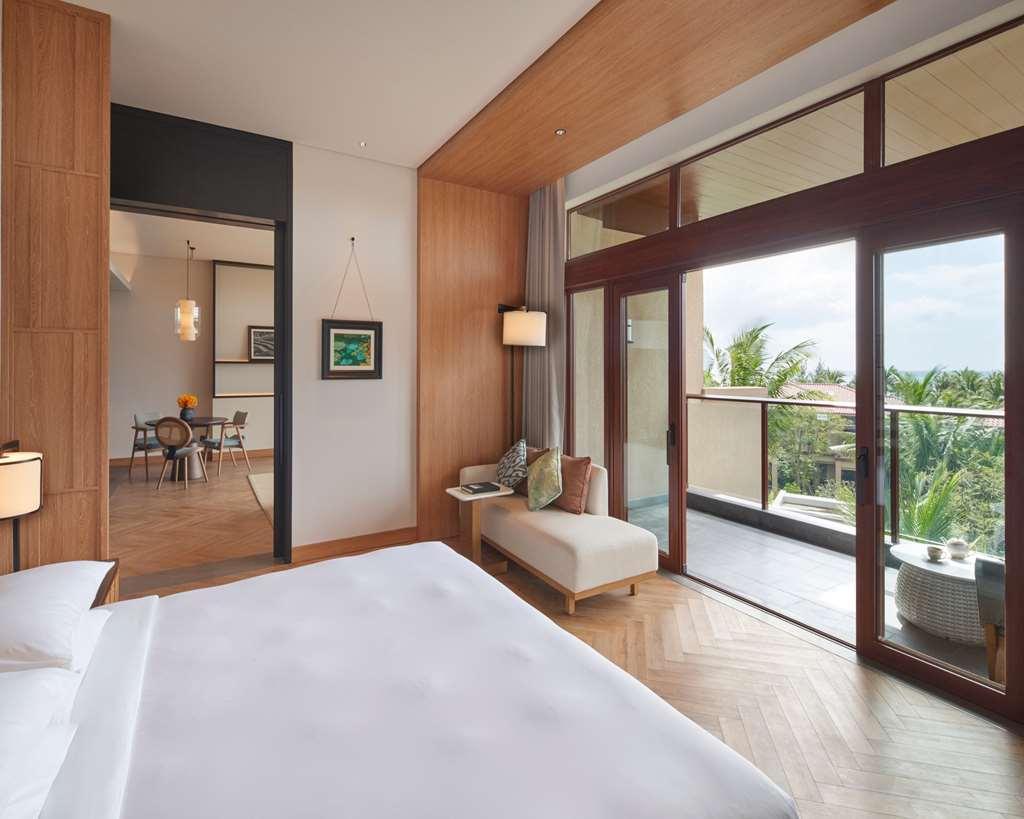 Grand Hyatt Shenzhou Peninsula Hotel Уанинг Стая снимка