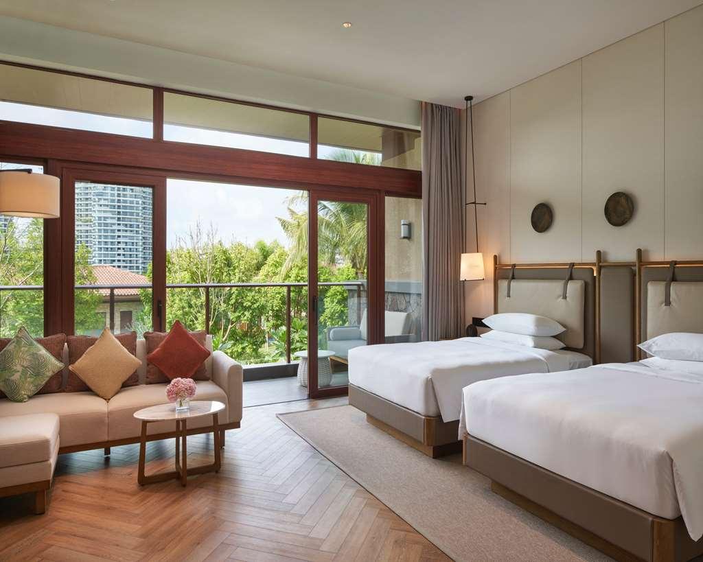 Grand Hyatt Shenzhou Peninsula Hotel Уанинг Стая снимка
