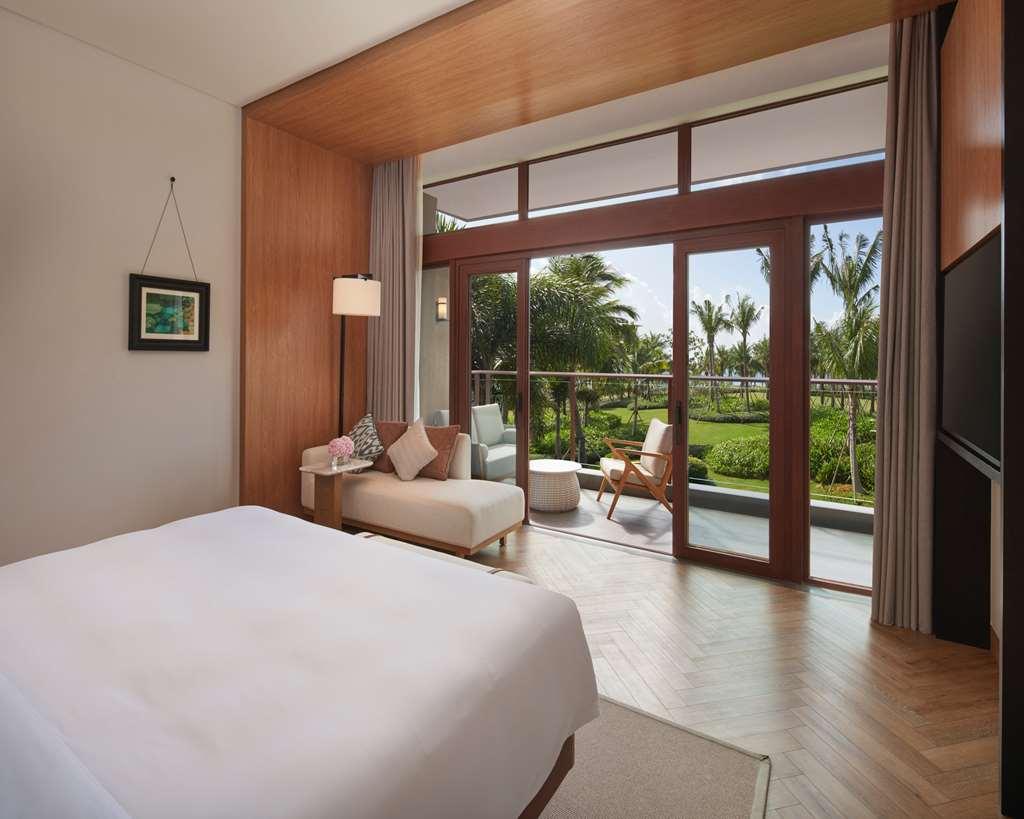 Grand Hyatt Shenzhou Peninsula Hotel Уанинг Стая снимка