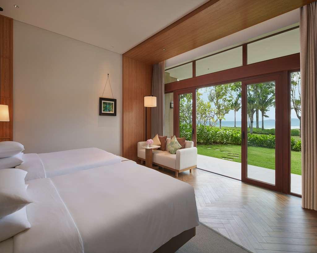 Grand Hyatt Shenzhou Peninsula Hotel Уанинг Стая снимка